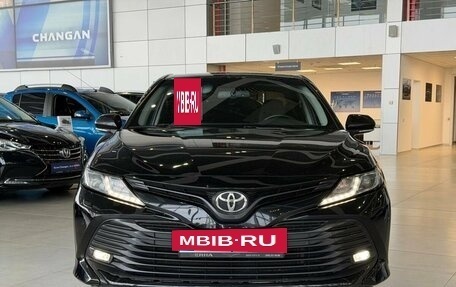 Toyota Camry, 2020 год, 2 600 000 рублей, 2 фотография