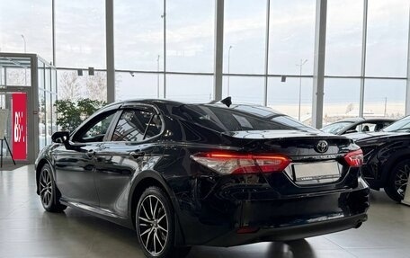 Toyota Camry, 2020 год, 2 600 000 рублей, 6 фотография