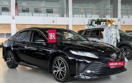 Toyota Camry, 2020 год, 2 600 000 рублей, 3 фотография