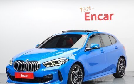 BMW 1 серия, 2021 год, 2 550 000 рублей, 2 фотография
