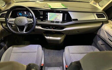 Volkswagen Multivan, 2023 год, 4 550 000 рублей, 6 фотография