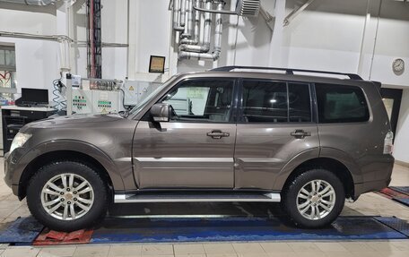 Mitsubishi Pajero IV, 2014 год, 3 000 000 рублей, 2 фотография