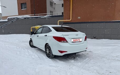 Hyundai Solaris II рестайлинг, 2015 год, 1 050 000 рублей, 4 фотография