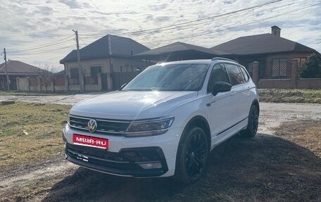 Volkswagen Tiguan II, 2020 год, 2 875 000 рублей, 1 фотография