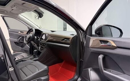 Volkswagen Tharu, 2022 год, 1 850 000 рублей, 11 фотография