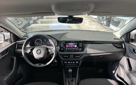 Skoda Rapid II, 2022 год, 1 880 000 рублей, 12 фотография