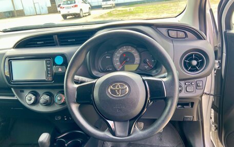 Toyota Vitz, 2018 год, 1 090 000 рублей, 17 фотография