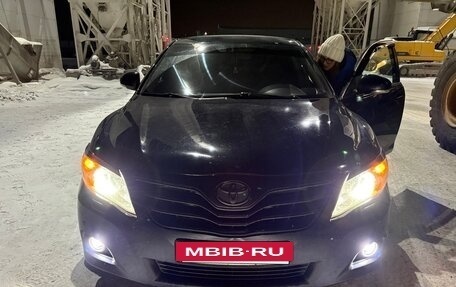 Toyota Camry, 2010 год, 1 200 000 рублей, 2 фотография