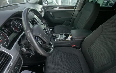 Volkswagen Touareg III, 2012 год, 1 848 000 рублей, 10 фотография