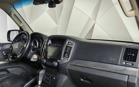 Mitsubishi Pajero IV, 2018 год, 2 697 000 рублей, 15 фотография