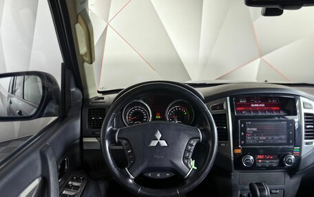 Mitsubishi Pajero IV, 2018 год, 2 697 000 рублей, 18 фотография