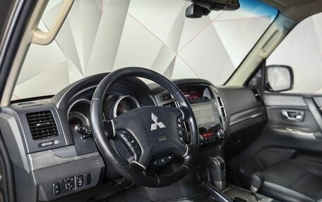 Mitsubishi Pajero IV, 2018 год, 2 697 000 рублей, 17 фотография