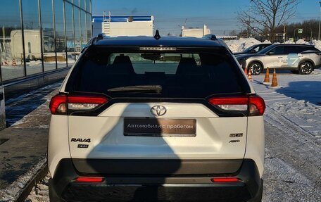 Toyota RAV4, 2021 год, 3 300 000 рублей, 7 фотография