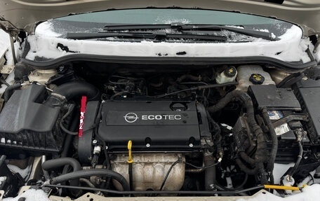 Opel Astra J, 2011 год, 600 000 рублей, 11 фотография