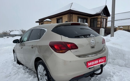 Opel Astra J, 2011 год, 600 000 рублей, 9 фотография