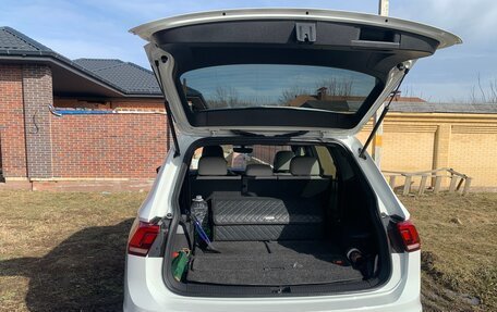 Volkswagen Tiguan II, 2020 год, 2 875 000 рублей, 6 фотография