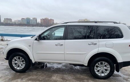 Mitsubishi Pajero Sport II рестайлинг, 2014 год, 2 090 000 рублей, 7 фотография