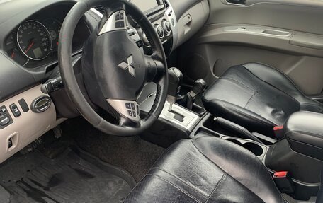 Mitsubishi Pajero Sport II рестайлинг, 2014 год, 2 090 000 рублей, 16 фотография