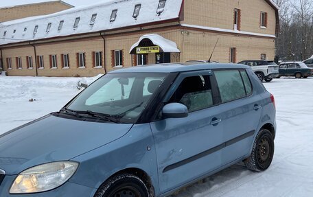 Skoda Fabia II, 2009 год, 650 000 рублей, 3 фотография