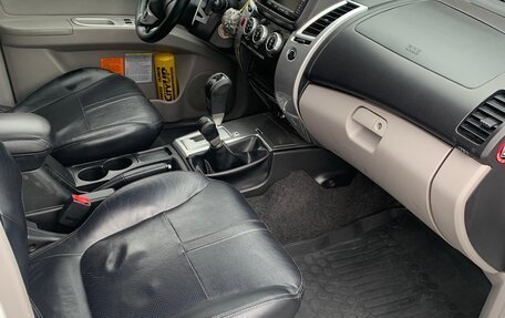 Mitsubishi Pajero Sport II рестайлинг, 2014 год, 2 090 000 рублей, 20 фотография