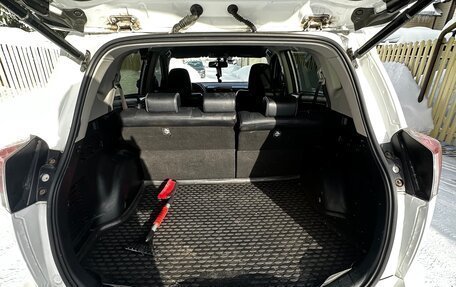 Toyota RAV4, 2018 год, 2 600 000 рублей, 16 фотография