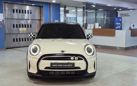 MINI Hatch, 2022 год, 2 090 000 рублей, 3 фотография