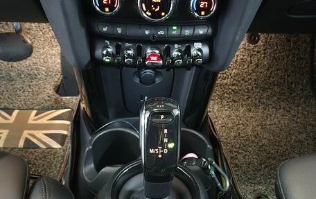 MINI Hatch, 2022 год, 2 090 000 рублей, 9 фотография