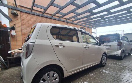 Daihatsu Mira e:S I рестайлинг, 2012 год, 600 000 рублей, 5 фотография