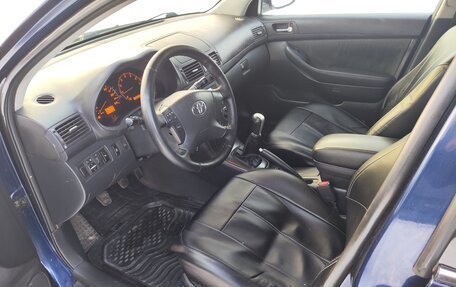 Toyota Avensis III рестайлинг, 2007 год, 830 000 рублей, 17 фотография