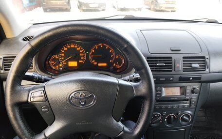 Toyota Avensis III рестайлинг, 2007 год, 830 000 рублей, 23 фотография