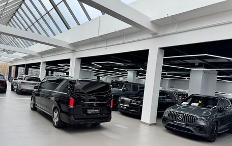 Mercedes-Benz V-Класс, 2025 год, 14 190 000 рублей, 38 фотография