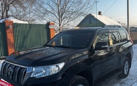 Toyota Land Cruiser Prado 150 рестайлинг 2, 2018 год, 4 500 000 рублей, 2 фотография