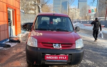 Peugeot Partner II рестайлинг 2, 2010 год, 555 000 рублей, 1 фотография