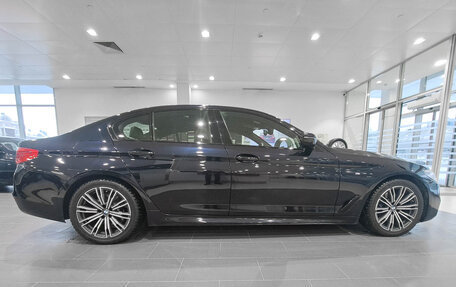 BMW 5 серия, 2017 год, 2 990 000 рублей, 4 фотография