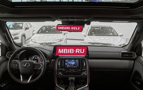 Lexus LX, 2025 год, 19 000 000 рублей, 17 фотография