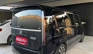 Honda Stepwgn, 2022 год, 1 930 000 рублей, 3 фотография