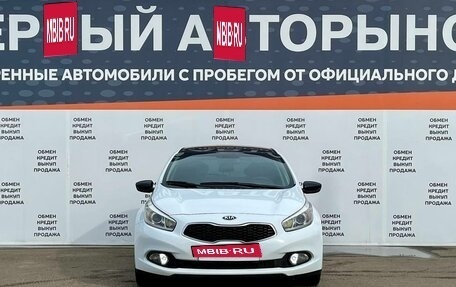KIA cee'd III, 2014 год, 1 100 000 рублей, 2 фотография