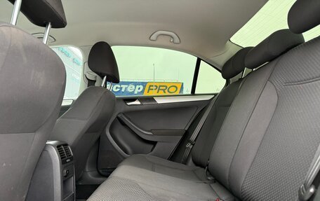 Volkswagen Jetta VI, 2011 год, 797 000 рублей, 12 фотография