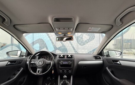 Volkswagen Jetta VI, 2011 год, 797 000 рублей, 2 фотография