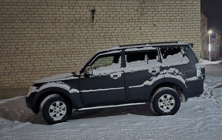 Mitsubishi Pajero IV, 2007 год, 1 300 000 рублей, 2 фотография