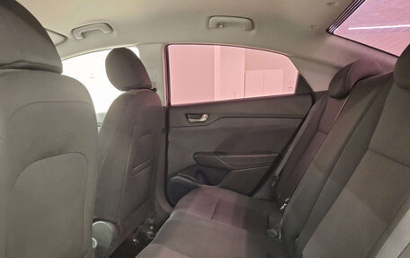 Hyundai Solaris II рестайлинг, 2017 год, 1 164 000 рублей, 12 фотография