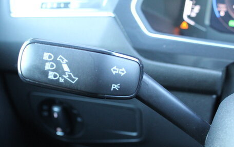 Volkswagen Tiguan II, 2019 год, 2 590 000 рублей, 15 фотография