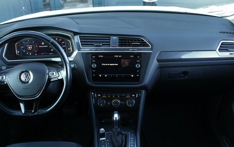 Volkswagen Tiguan II, 2019 год, 2 590 000 рублей, 18 фотография