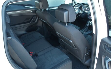 Volkswagen Tiguan II, 2019 год, 2 590 000 рублей, 24 фотография