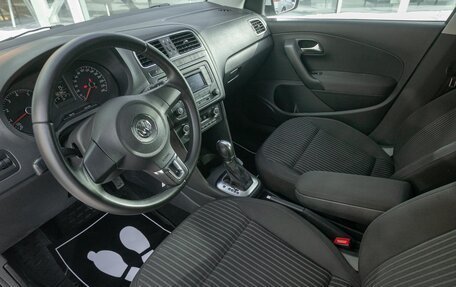 Volkswagen Polo VI (EU Market), 2014 год, 965 000 рублей, 11 фотография