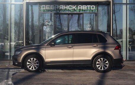 Volkswagen Tiguan II, 2019 год, 2 250 000 рублей, 2 фотография