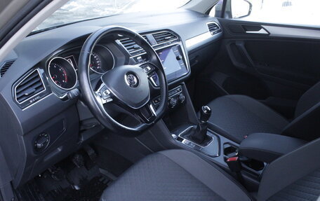 Volkswagen Tiguan II, 2019 год, 2 250 000 рублей, 5 фотография