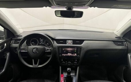 Skoda Octavia, 2019 год, 1 578 000 рублей, 10 фотография