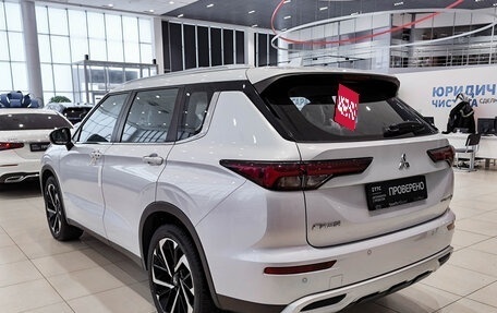 Mitsubishi Outlander, 2023 год, 4 050 000 рублей, 8 фотография