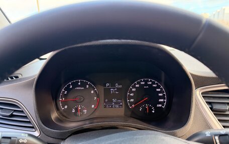 Hyundai Solaris II рестайлинг, 2021 год, 1 100 000 рублей, 4 фотография